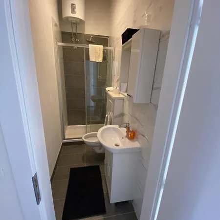 Studio-Apartman Kafadar *