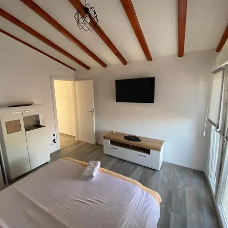 Studio-Apartman Kafadar Trogir